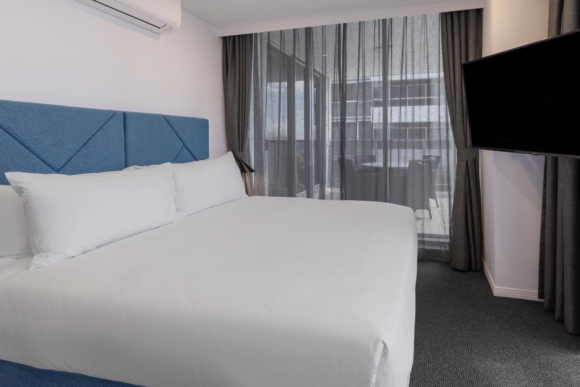 Meriton Broadbeach Hotel Gold Coast
